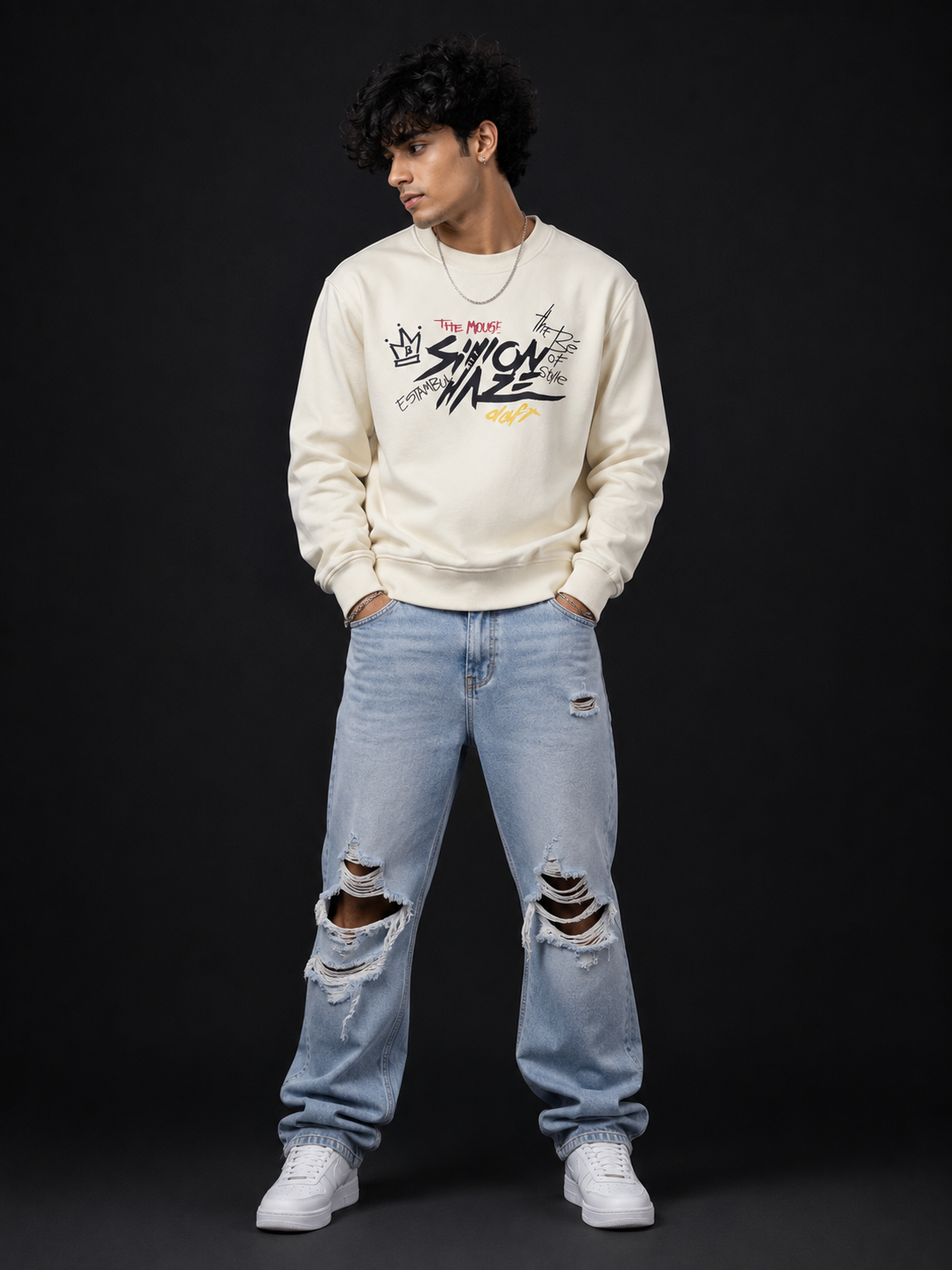 Shinon Haze Warm Cream Graphic Sweatshirt