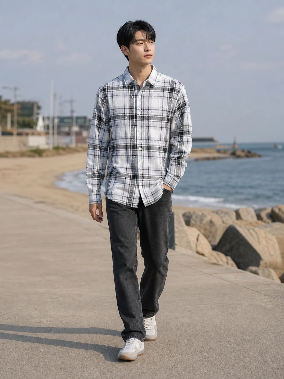 LFOUR37 White & Black Back-Graphic Check Shirt